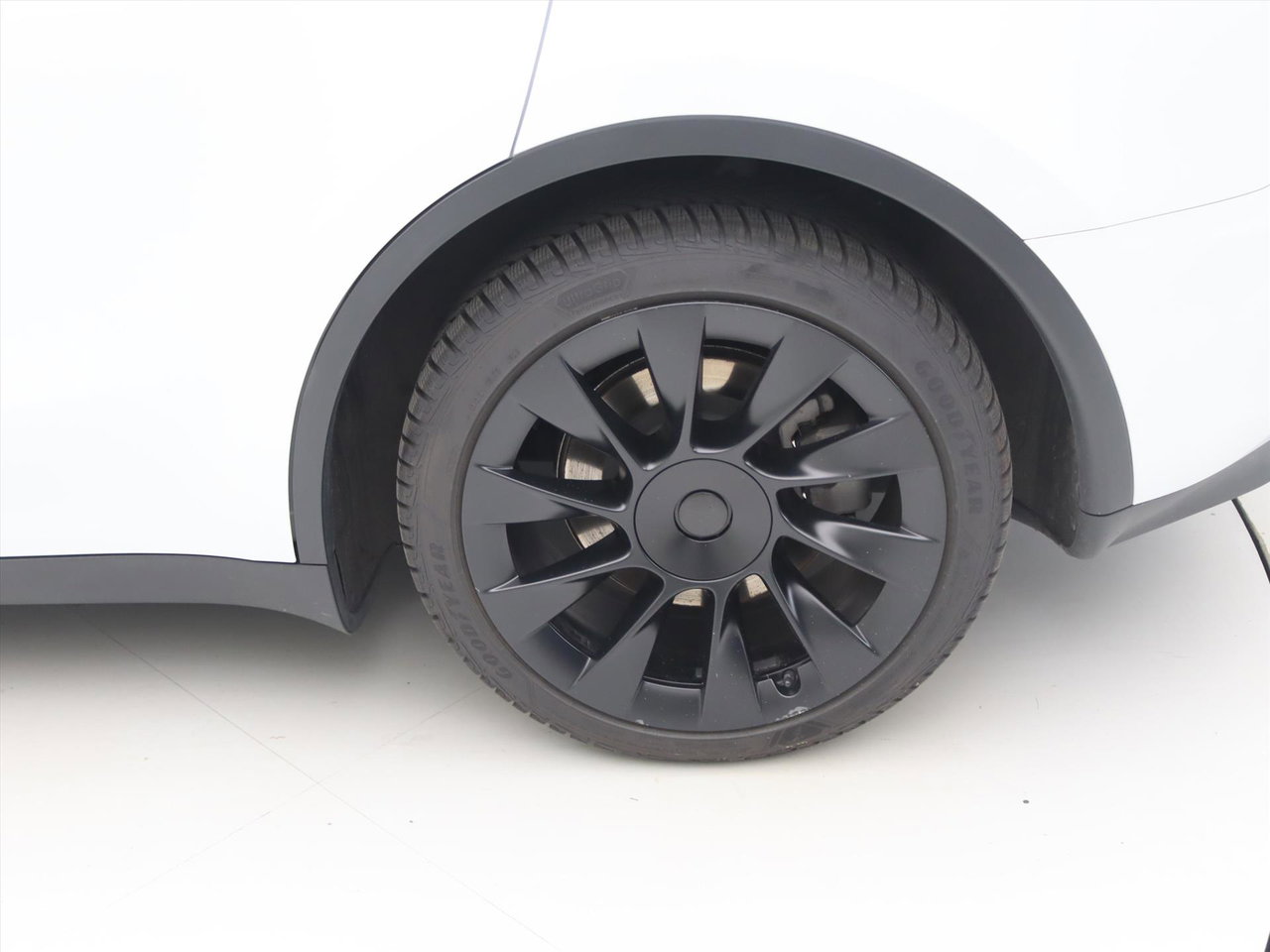 Tesla Model Y Standard RWD Plus 351pk 92.7% SoH [ TREKHAAK+LFP ACCU+AUTOPILOT+20 INCH+PREMIUM AUDIO ] 11