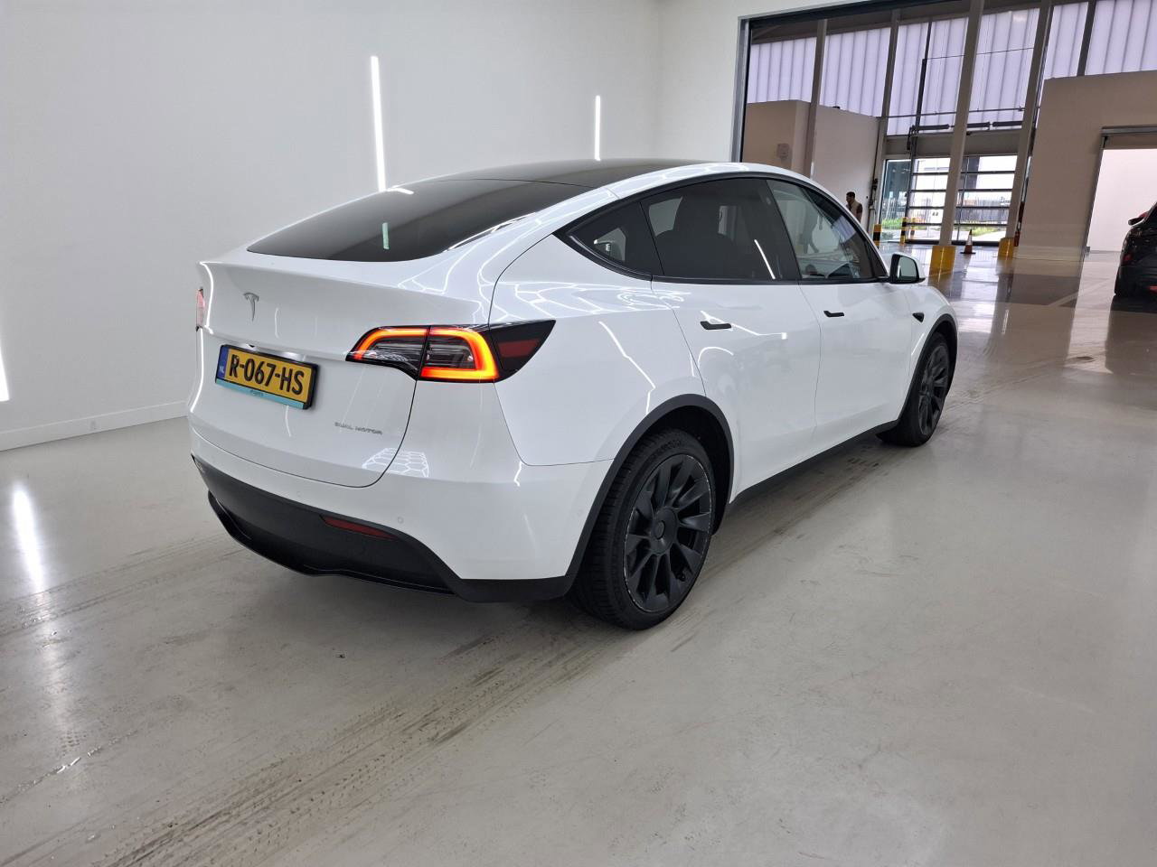 Tesla Model Y Long Range AWD 75kWh 351pk 92.1% [ AMD RYZEN+AUTOPILOT+20 INCH+PREMIUM AUDIO ] 3