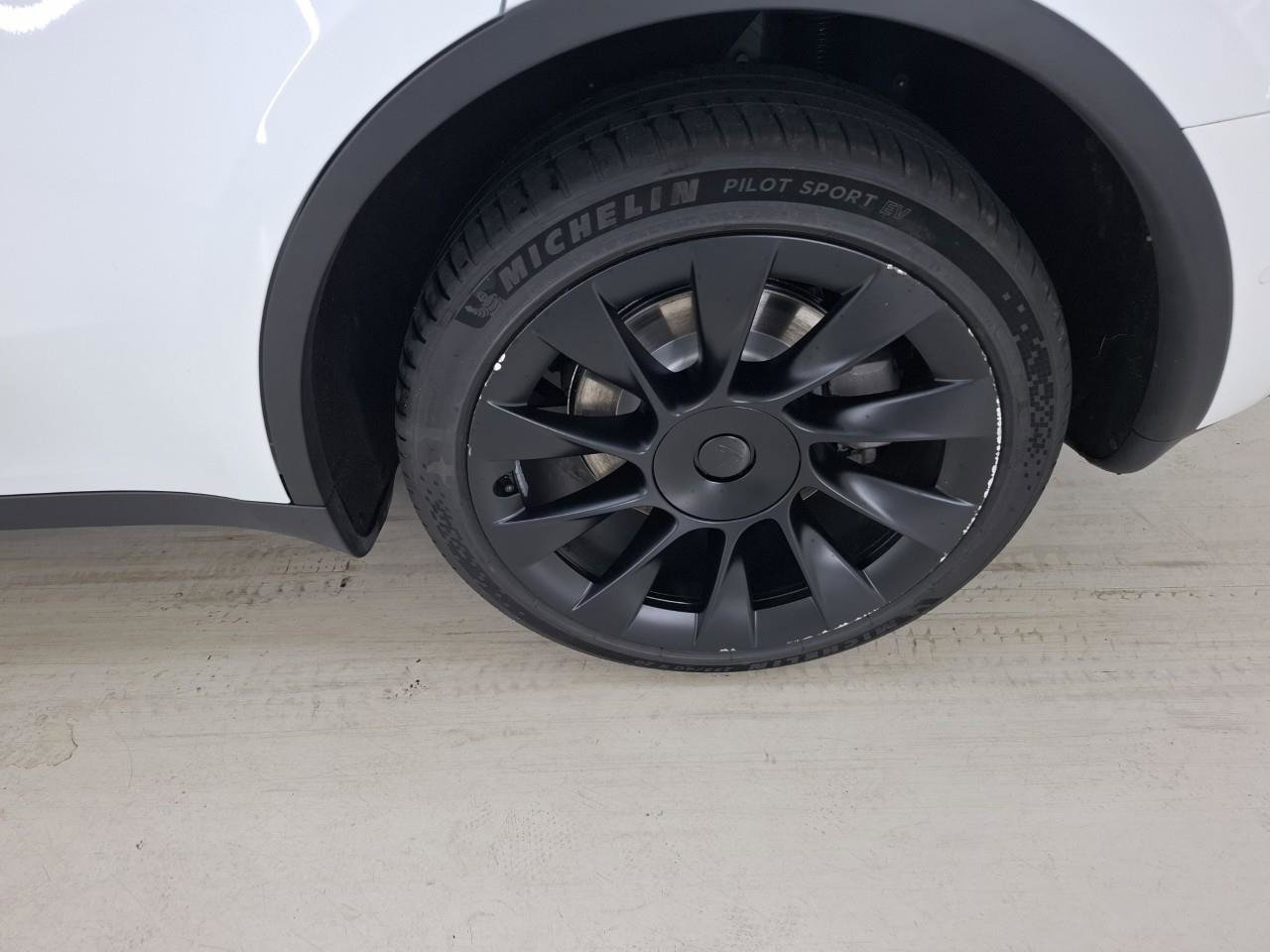 Tesla Model Y Long Range AWD 75kWh 351pk 92.1% [ AMD RYZEN+AUTOPILOT+20 INCH+PREMIUM AUDIO ] 14