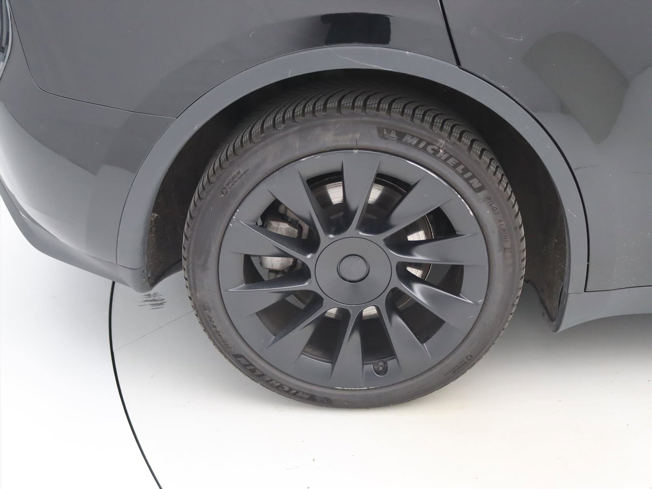 Tesla Model Y Long Range AWD 351pk 96.4% SoH [ HW4+TREKHAAK+20 INCH+AMD RYZEN ] 10
