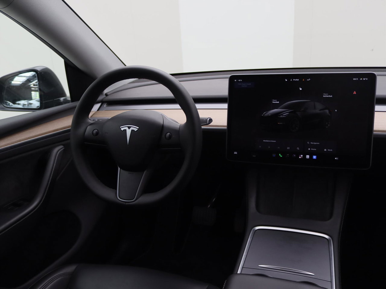 Tesla Model Y Long Range AWD 351pk 96.4% SoH [ HW4+TREKHAAK+20 INCH+AMD RYZEN ] 8
