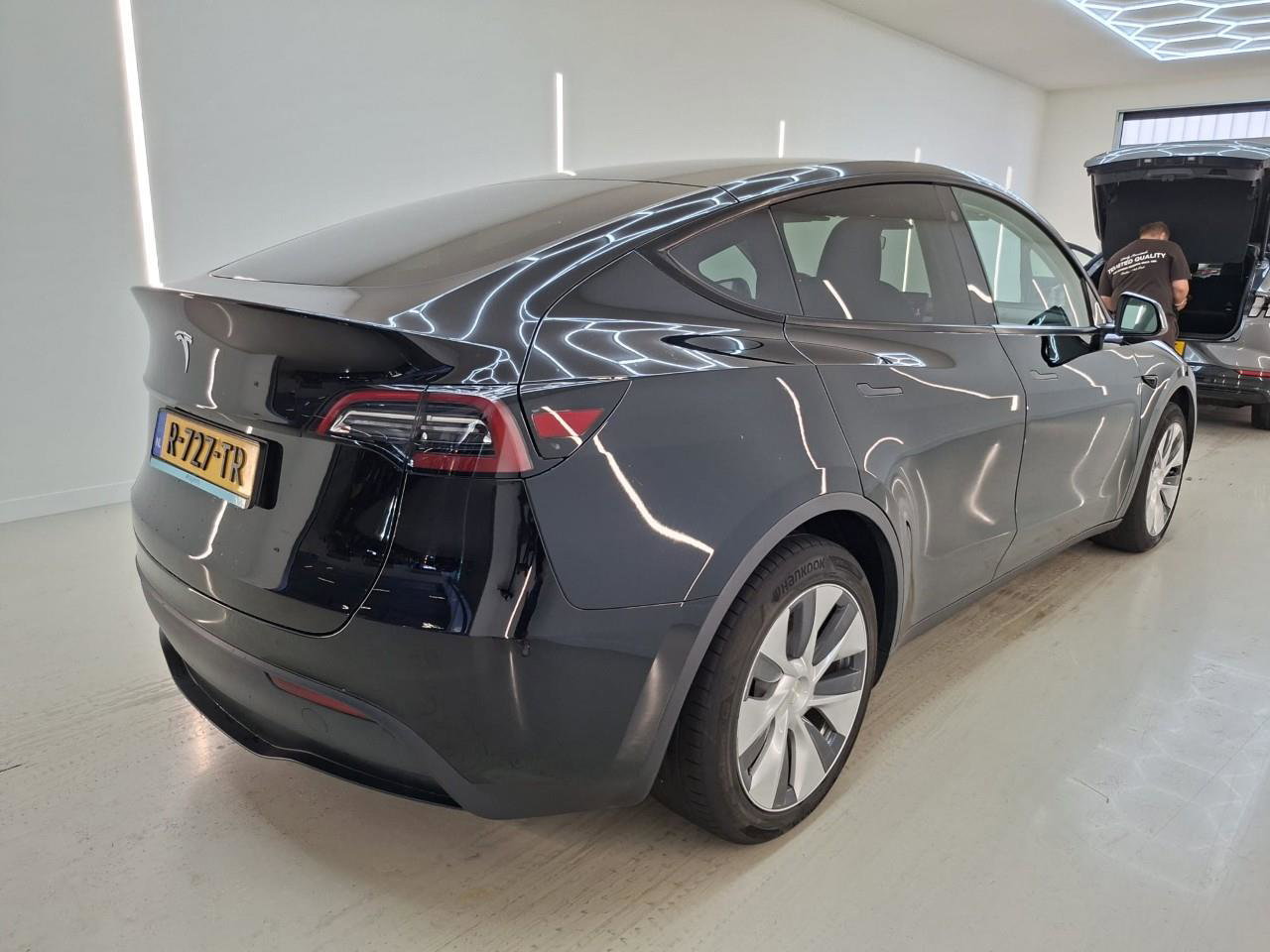 Tesla Model Y Standard RWD Plus 351pk 91.6% SoH [ AMD RYZEN+LFP ACCU+AUTOPILOT+19 INCH+PREMIUM AUDIO ] 3