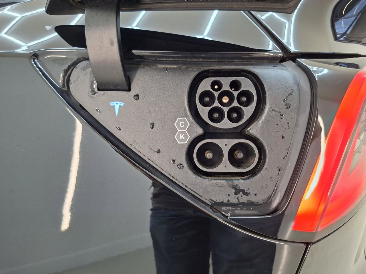 Tesla Model Y Standard RWD Plus 351pk 91.6% SoH [ AMD RYZEN+LFP ACCU+AUTOPILOT+19 INCH+PREMIUM AUDIO ] 17