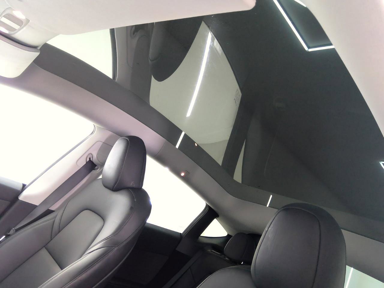 Tesla Model Y Standard RWD Plus 351pk 92.5% SoH [ AMD RYZEN+LFP ACCU+AUTOPILOT+19 INCH+PREMIUM AUDIO ] 19