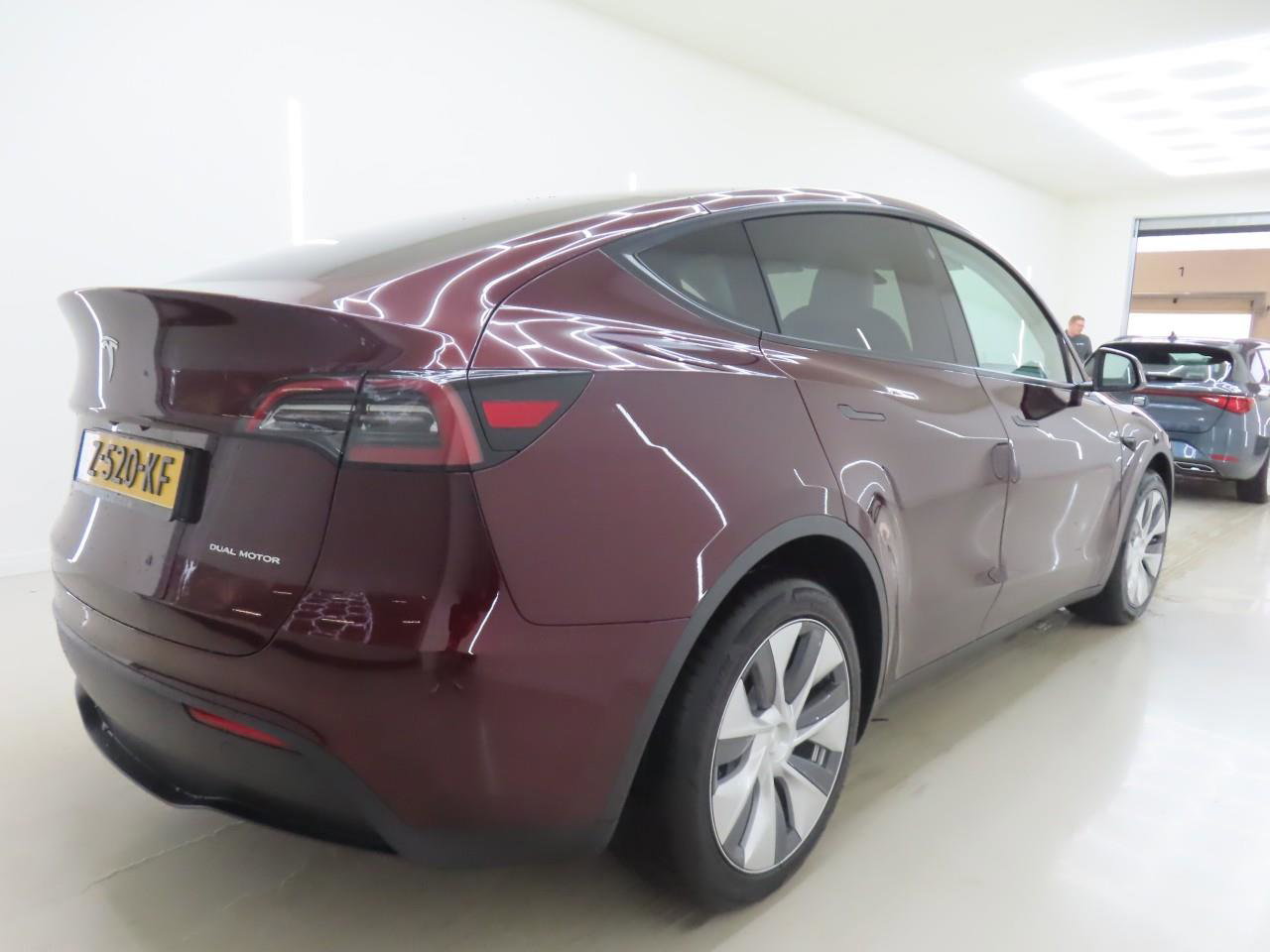 Tesla Model Y Long Range 345pk AWD 97% SoH [ CHERRY+WIT LEDER+AMD RYZEN+PREMIUM AUDIO ] 4