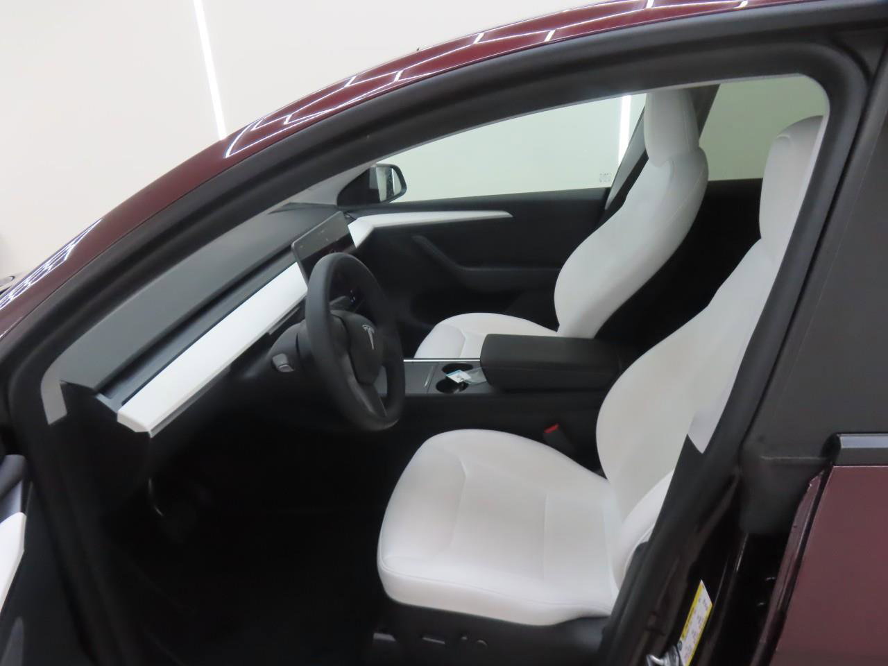 Tesla Model Y Long Range 345pk AWD 97% SoH [ CHERRY+WIT LEDER+AMD RYZEN+PREMIUM AUDIO ] 8
