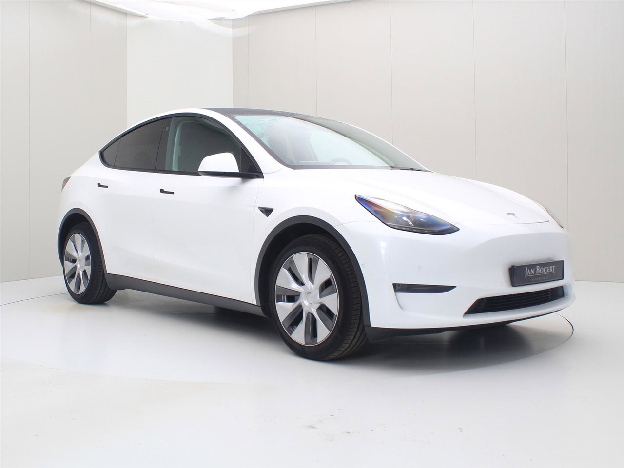Tesla Model Y Long Range AWD 75kWh 351pk [ AMD RYZEN+AUTOPILOT+19 INCH+PREMIUM AUDIO ] 4