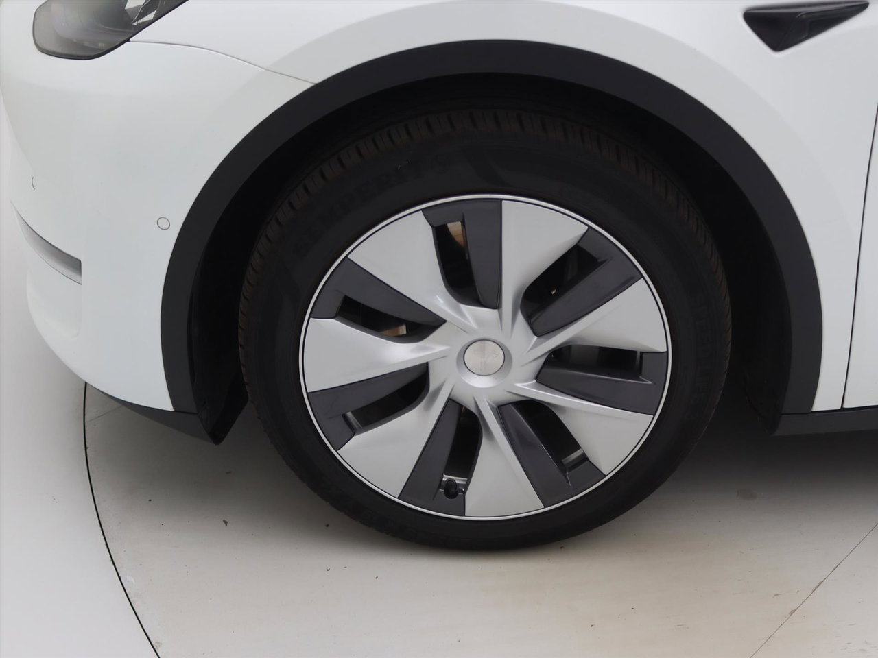 Tesla Model Y Long Range AWD 75kWh 351pk [ AMD RYZEN+AUTOPILOT+19 INCH+PREMIUM AUDIO ] 21