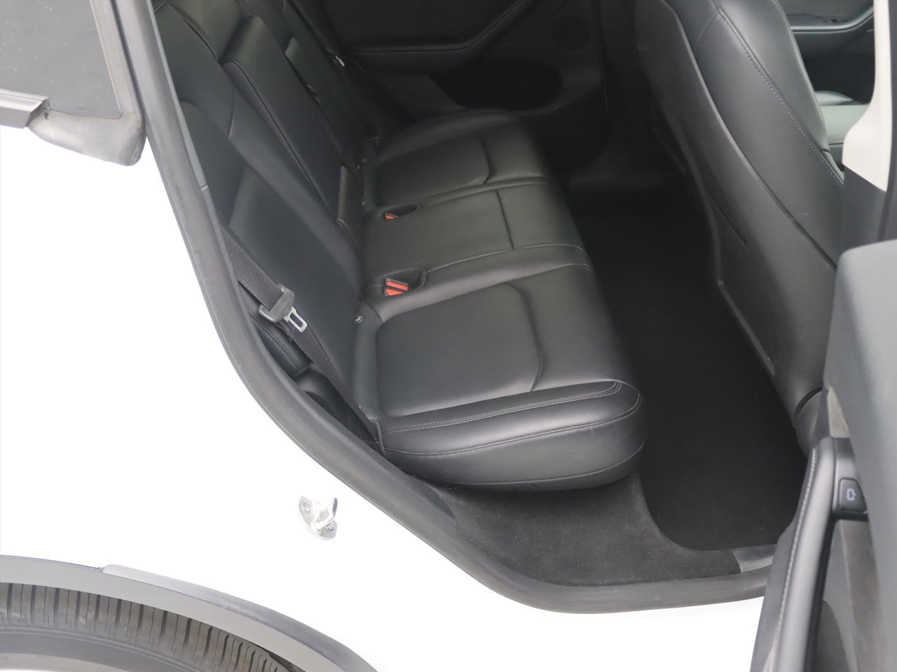 Tesla Model Y Long Range AWD 75kWh 351pk [ AMD RYZEN+AUTOPILOT+19 INCH+PREMIUM AUDIO ] 15