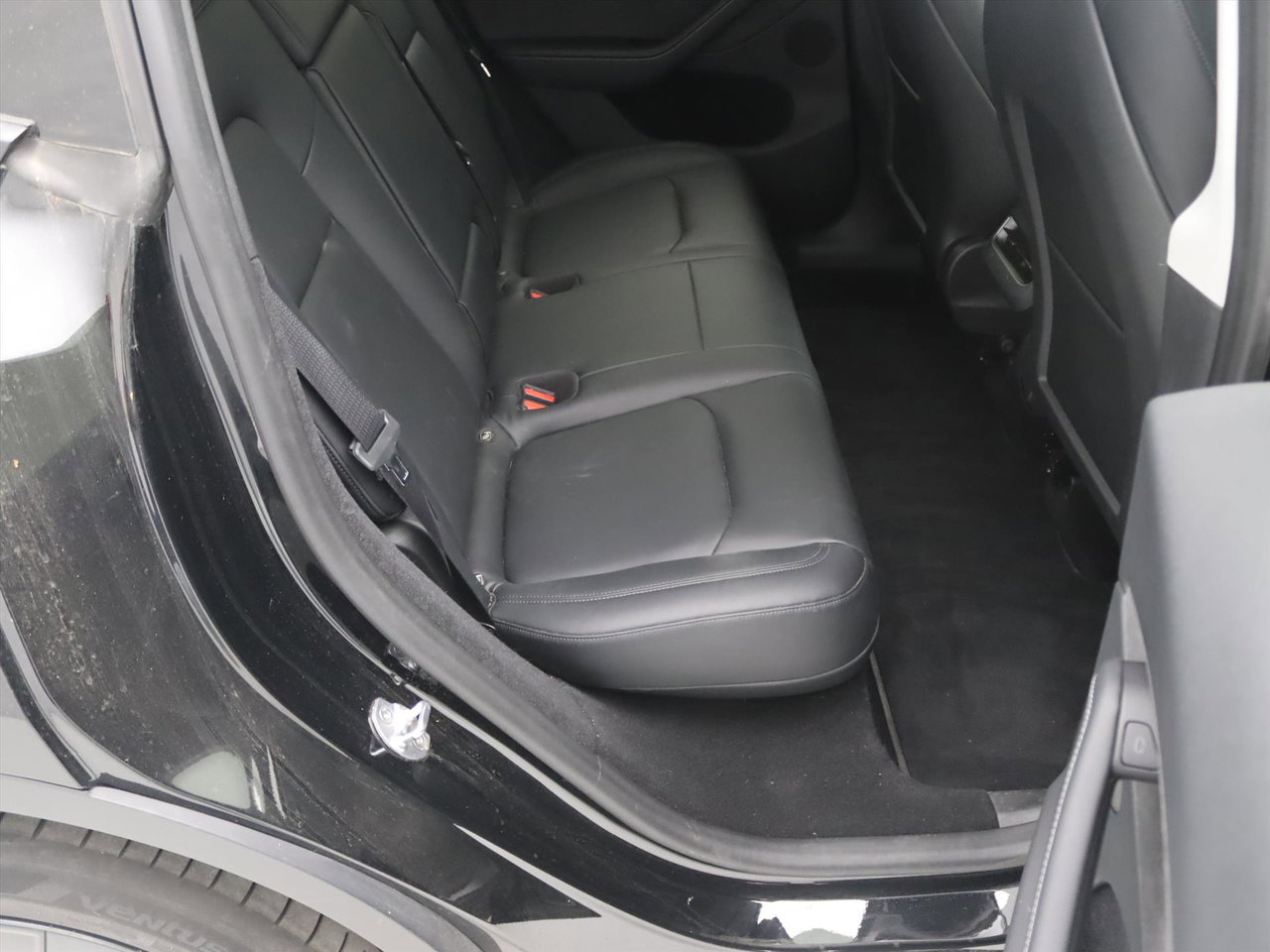 Tesla Model Y Long Range 295pk Long Range RDW [ HW4+FSD SUPERVISED €99,-+CAMERA+LEDER+CLIMAAT+TREKHAAK ] 16