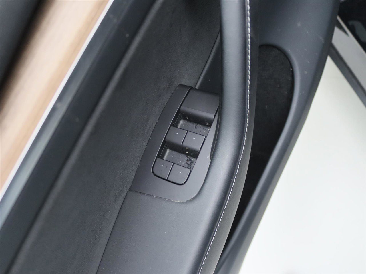 Tesla Model Y Long Range 295pk Long Range RDW [ HW4+FSD SUPERVISED €99,-+CAMERA+LEDER+CLIMAAT+TREKHAAK ] 24