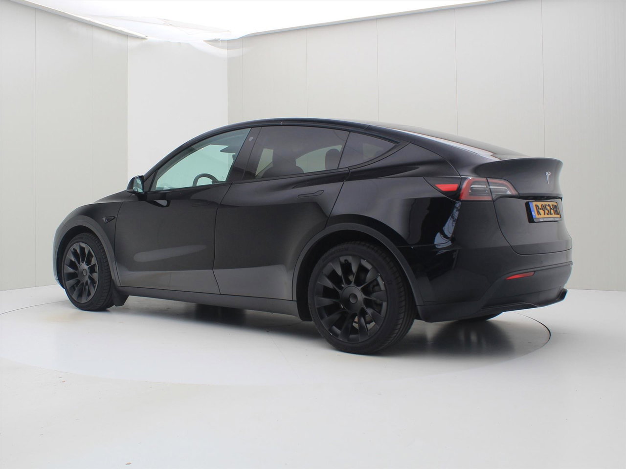 Tesla Model Y Long Range AWD 75kWh 351pk 90.8% SoH [ AMD RYZEN+AUTOPILOT+20 INCH+PREMIUM AUDIO ] 4