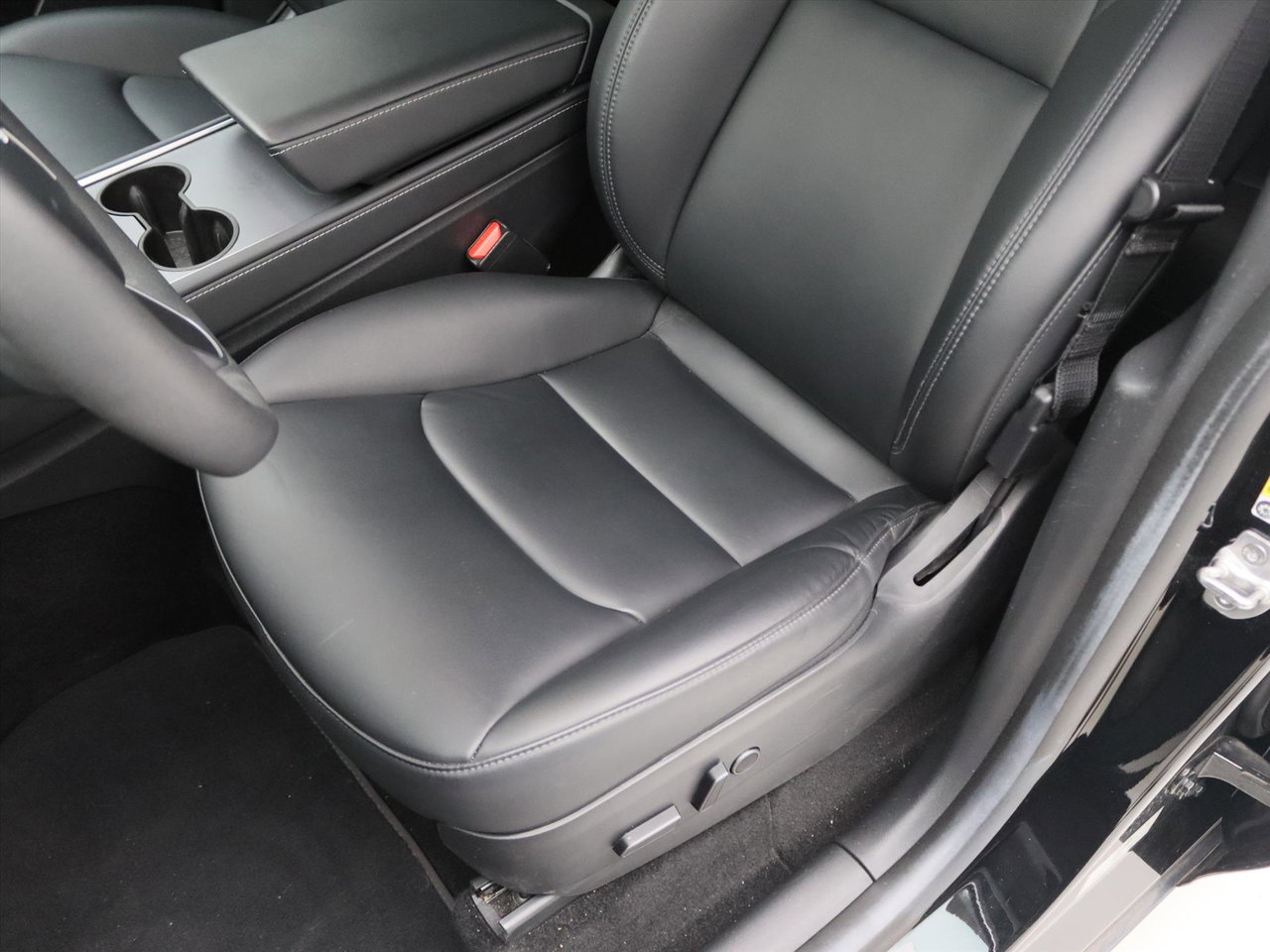 Tesla Model Y Long Range AWD 75kWh 351pk 90.8% SoH [ AMD RYZEN+AUTOPILOT+20 INCH+PREMIUM AUDIO ] 17