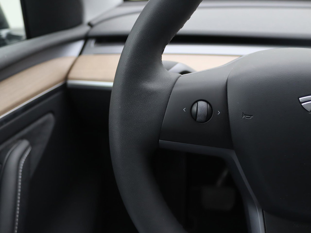 Tesla Model Y Long Range AWD 75kWh 351pk 92,7% SoH [ TREKHAAK+AMD RYZEN+ENHANCED AUTOPILOT+19 INCH+PREMIUM AUDIO ] 25
