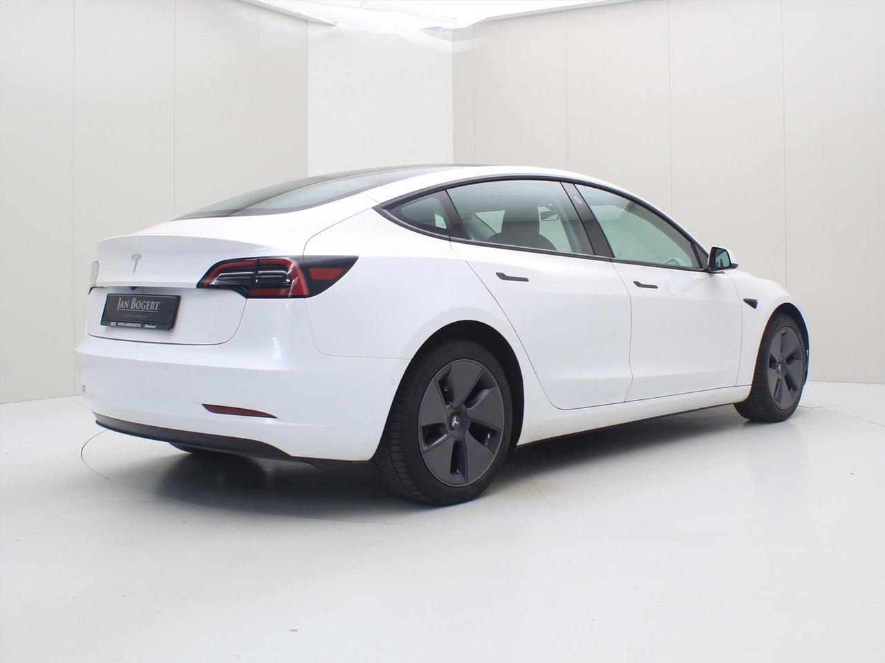 Tesla Model 3 Standard RWD Plus 93% SoH UPGRADE [ RYZEN AMD+LFP-ACCU+WARMTEPOMP+AUTOPILOT ] 3