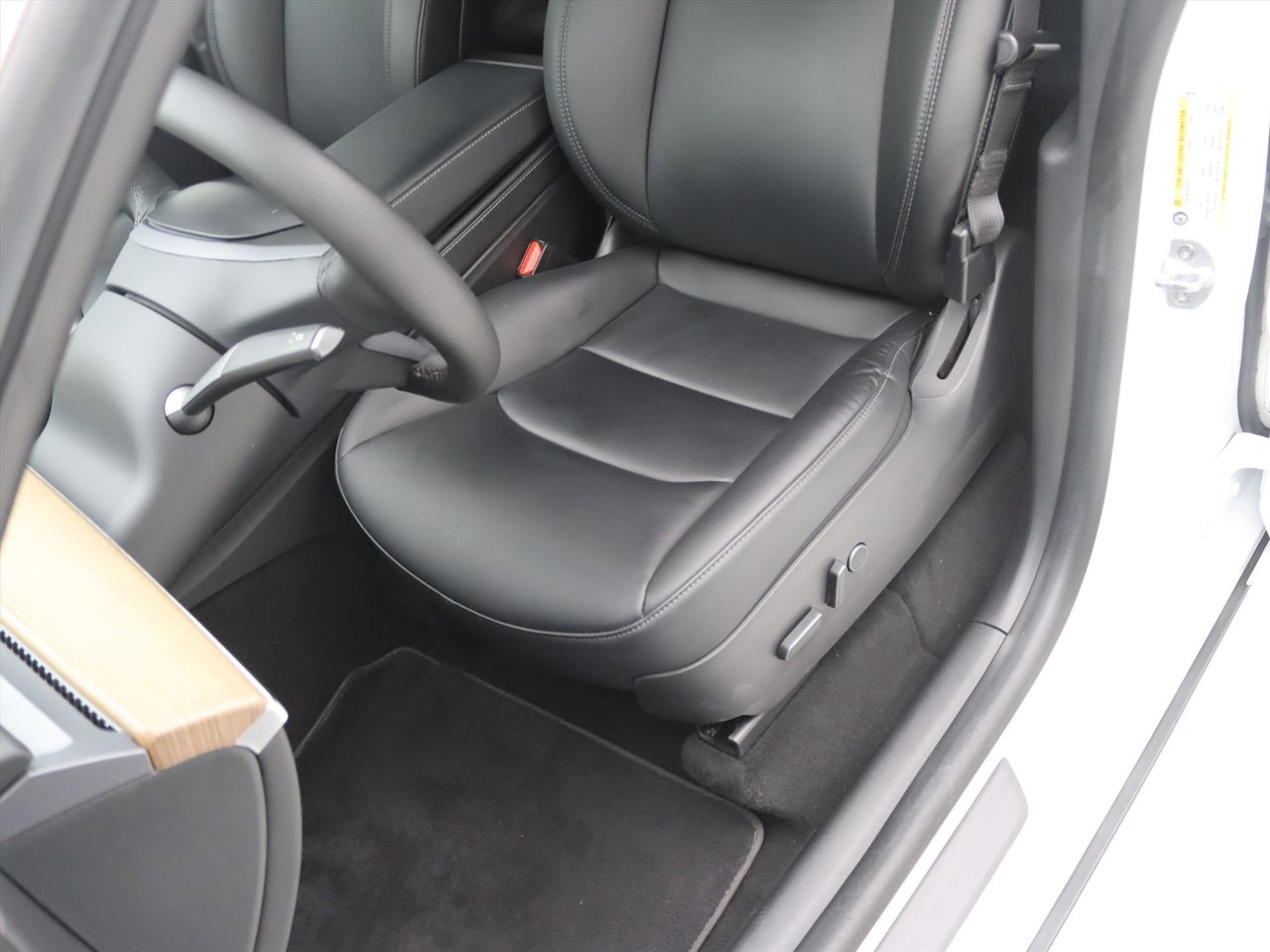 Tesla Model Y Long Range AWD 75kWh 351pk 93,5% SoH [ TREKHAAK+AMD RYZEN+AUTOPILOT+19 INCH+PREMIUM AUDIO ] 27