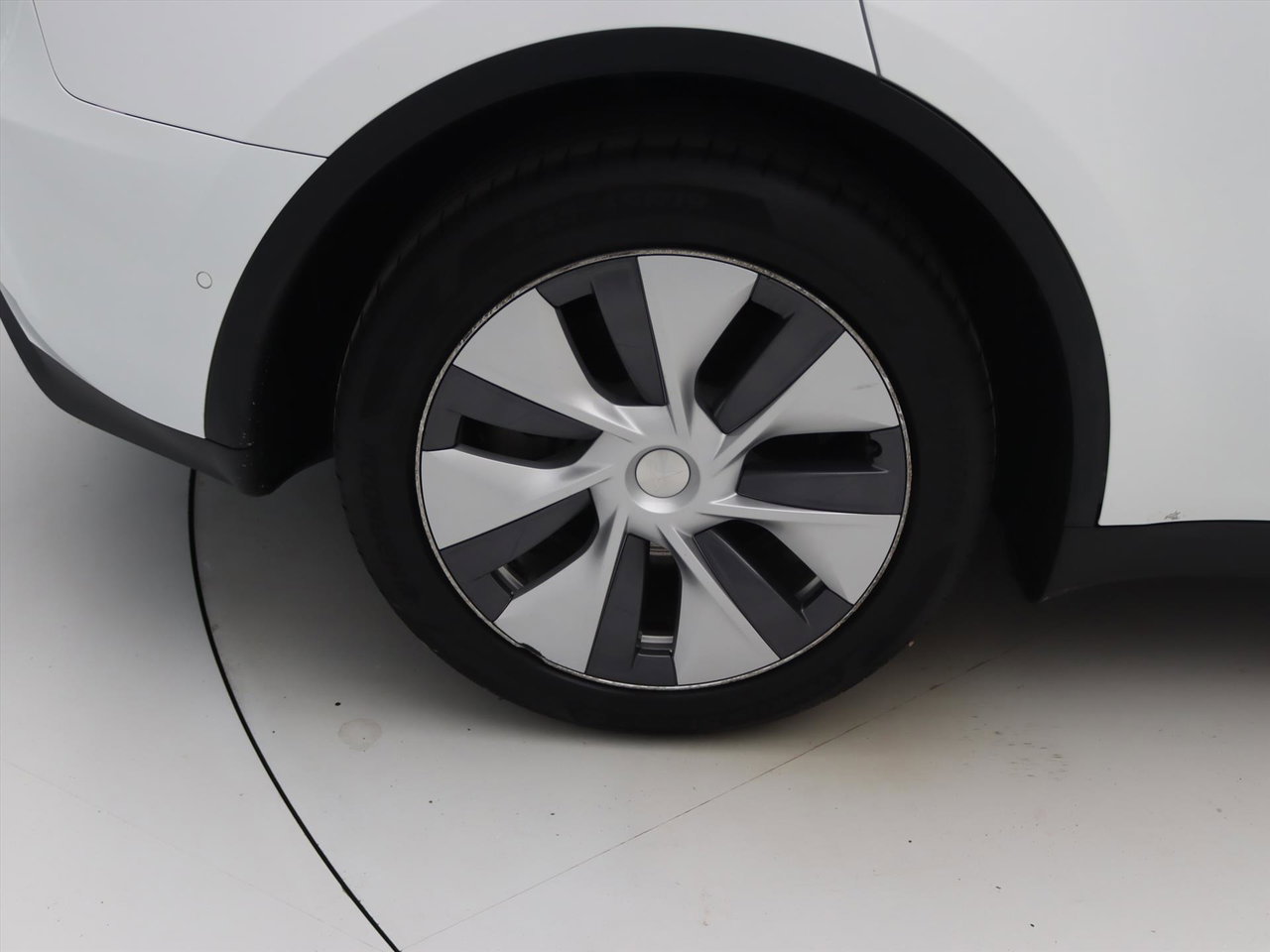 Tesla Model Y Long Range AWD 75kWh 351pk 93,5% SoH [ TREKHAAK+AMD RYZEN+AUTOPILOT+19 INCH+PREMIUM AUDIO ] 13