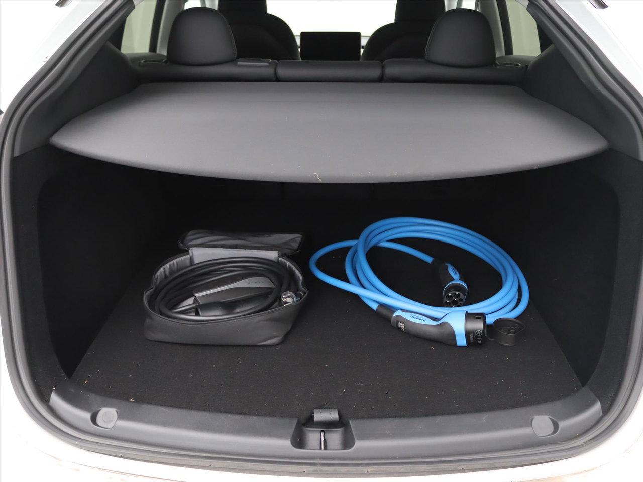 Tesla Model Y Long Range AWD 75kWh 351pk 99.1% SoH [ AMD RYZEN+AUTOPILOT+20 INCH+PREMIUM AUDIO ] 23