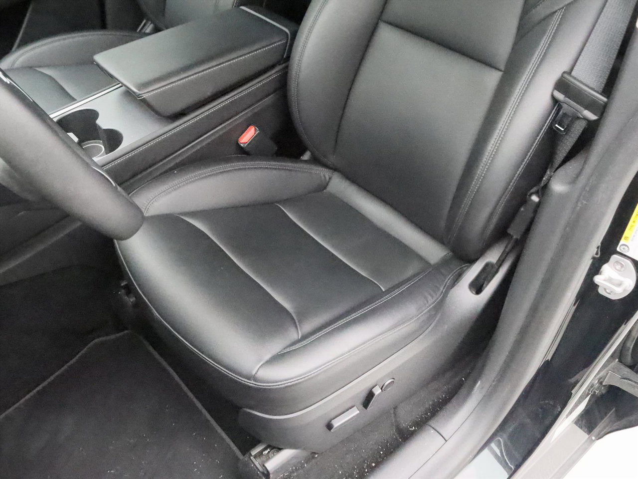 Tesla Model Y Long Range AWD 75kWh 351pk 93.4% SoH [ AMD RYZEN+AUTOPILOT+19 INCH+PREMIUM AUDIO ] 18