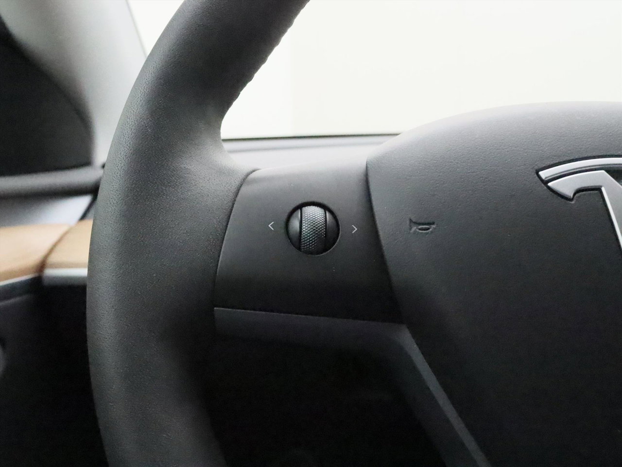 Tesla Model Y Long Range AWD 75kWh 351pk 93.4% SoH [ AMD RYZEN+AUTOPILOT+19 INCH+PREMIUM AUDIO ] 23