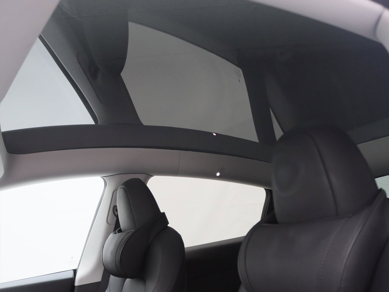 Tesla Model Y Long Range AWD 75kWh 351pk 94.7% SoH [ COCKPIT+AMD RYZEN+AUTOPILOT+19 INCH+PREMIUM AUDIO ] 21