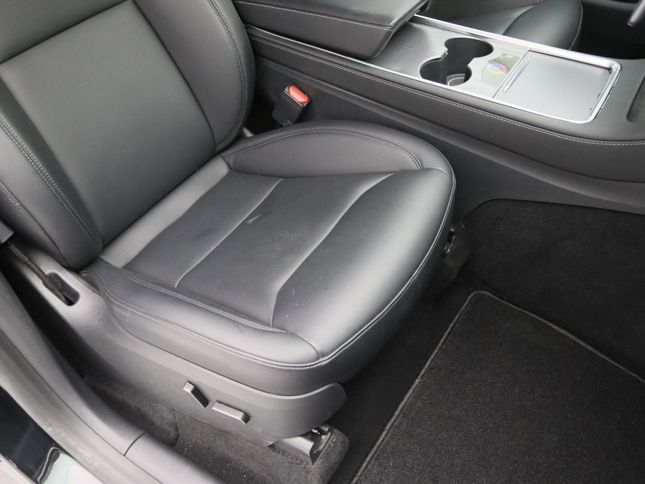 Tesla Model Y Long Range AWD 75kWh 351pk 94.7% SoH [ COCKPIT+AMD RYZEN+AUTOPILOT+19 INCH+PREMIUM AUDIO ] 13