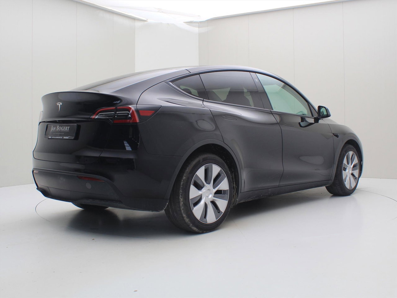 Tesla Model Y Long Range AWD 75kWh 351pk 94.7% SoH [ COCKPIT+AMD RYZEN+AUTOPILOT+19 INCH+PREMIUM AUDIO ] 4