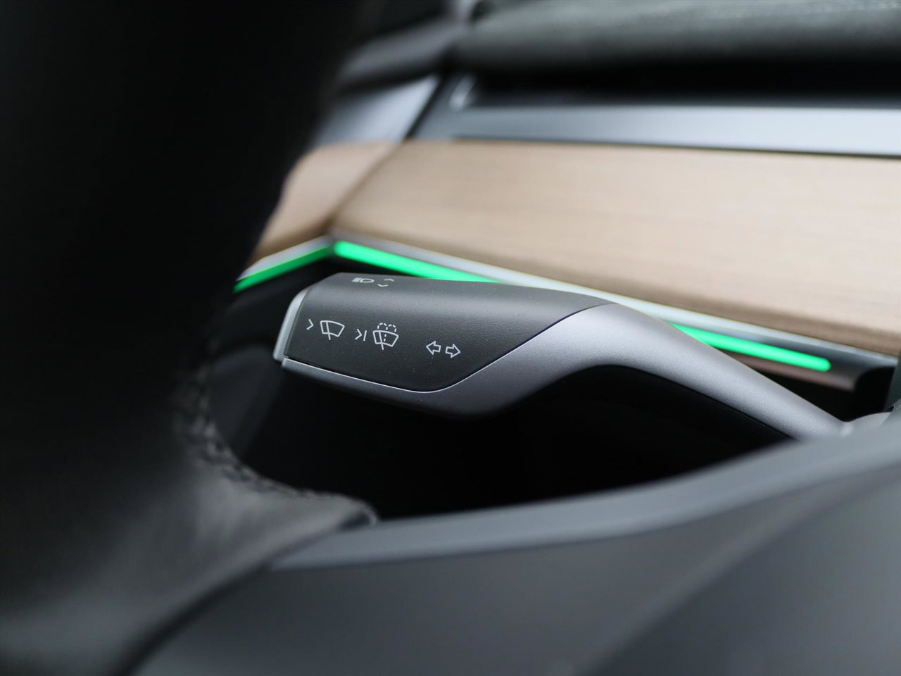 Tesla Model Y Long Range AWD 75kWh 351pk 94.7% SoH [ COCKPIT+AMD RYZEN+AUTOPILOT+19 INCH+PREMIUM AUDIO ] 27