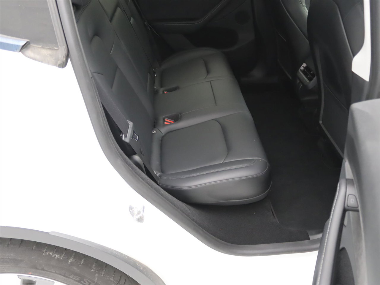 Tesla Model Y Long Range AWD 75kWh 351pk 94.3% SoH [ TREKHAAK+AMD RYZEN+AUTOPILOT+19 INCH+PREMIUM AUDIO ] 18