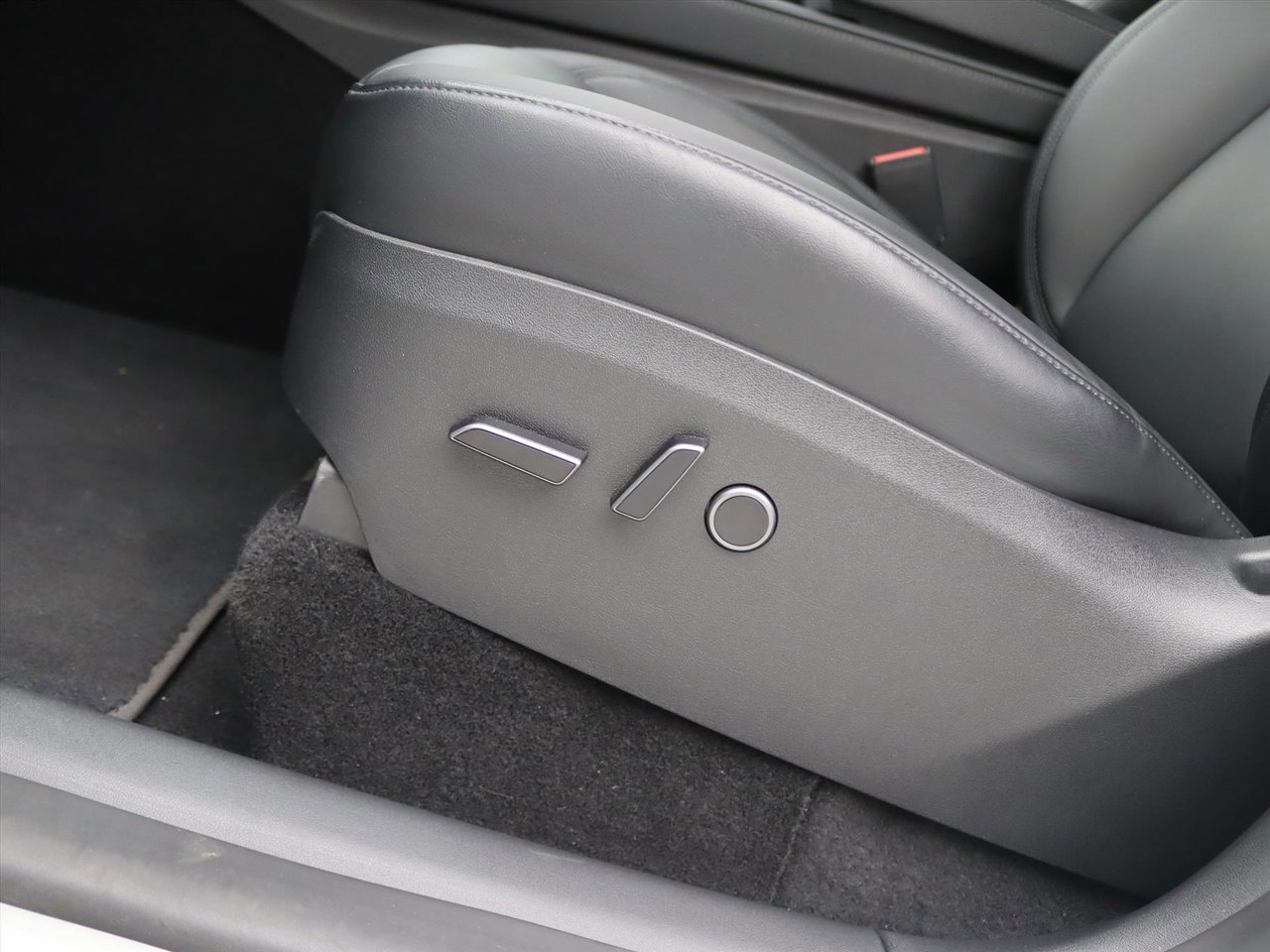 Tesla Model Y Long Range AWD 75kWh 351pk 94.3% SoH [ TREKHAAK+AMD RYZEN+AUTOPILOT+19 INCH+PREMIUM AUDIO ] 26