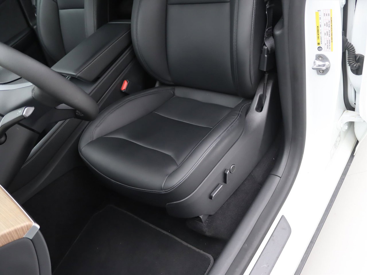 Tesla Model Y Long Range AWD 75kWh 351pk 94.3% SoH [ TREKHAAK+AMD RYZEN+AUTOPILOT+19 INCH+PREMIUM AUDIO ] 28