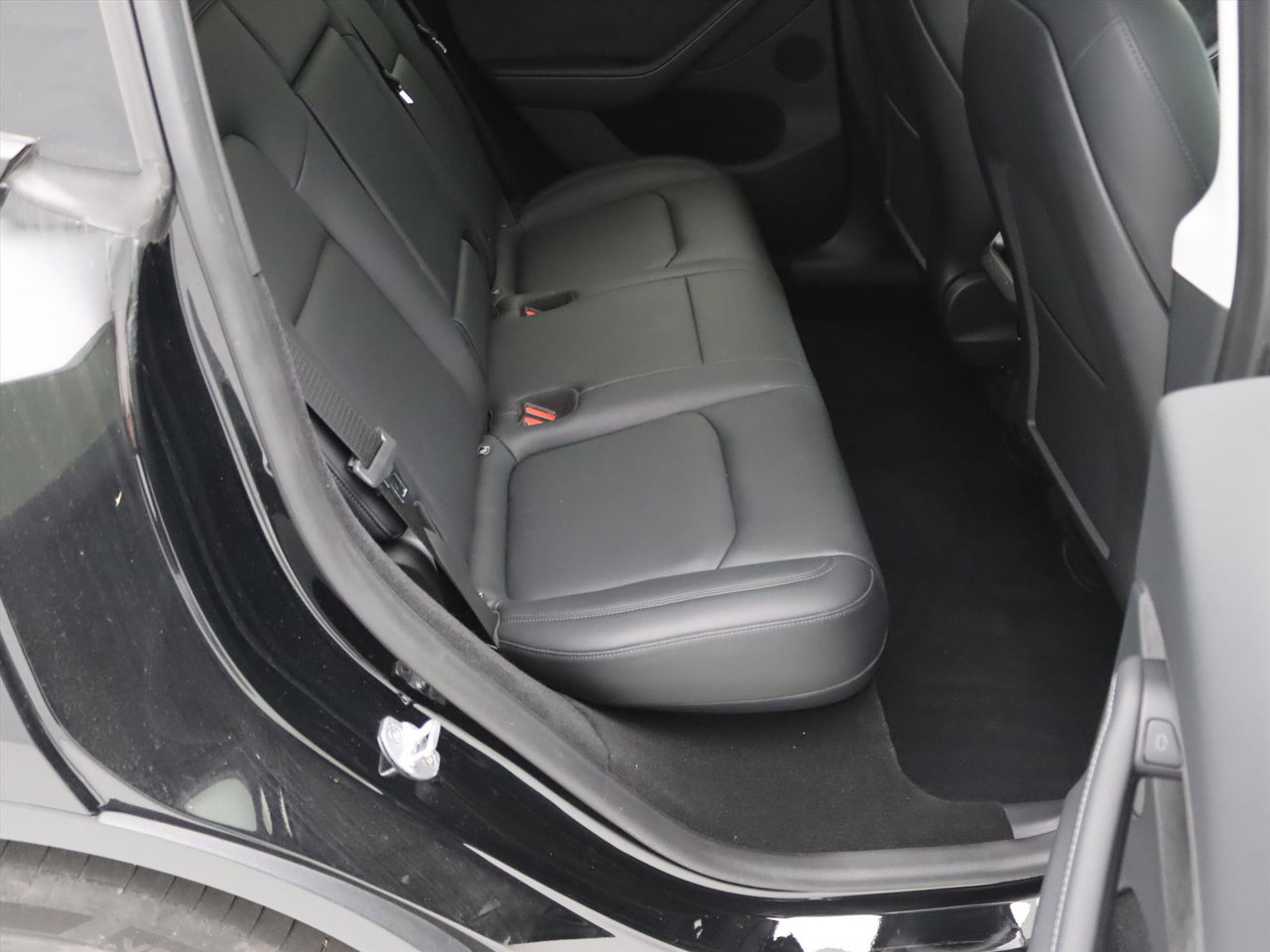 Tesla Model Y Long Range AWD 75kWh 351pk 94.4% SoH [ AMD RYZEN+AUTOPILOT+19 INCH+PREMIUM AUDIO ] 16