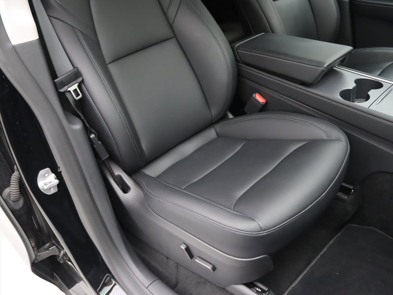 Tesla Model Y Long Range AWD 75kWh 351pk 94.4% SoH [ AMD RYZEN+AUTOPILOT+19 INCH+PREMIUM AUDIO ] 20