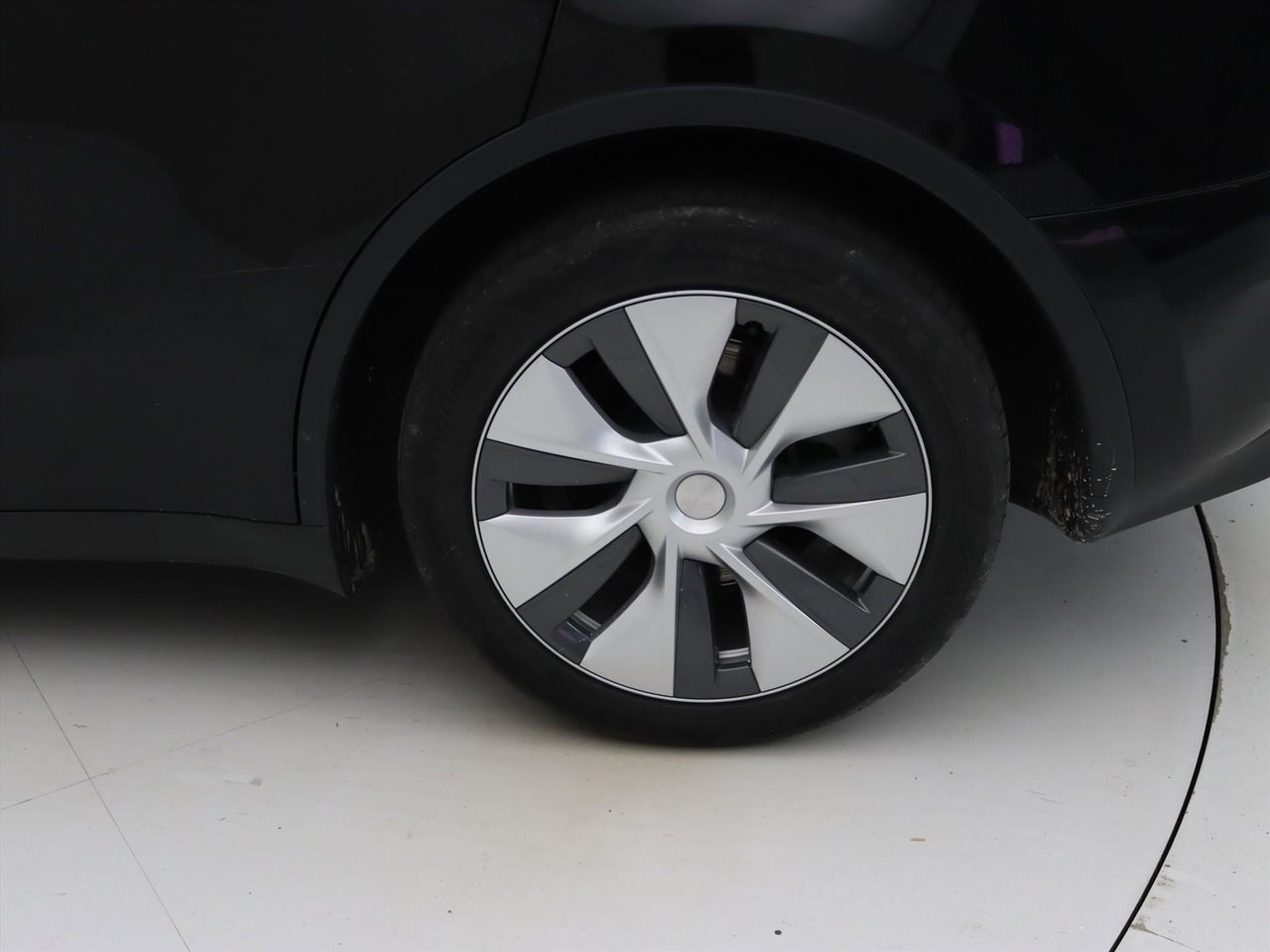 Tesla Model Y Long Range AWD 75kWh 351pk 94.4% SoH [ AMD RYZEN+AUTOPILOT+19 INCH+PREMIUM AUDIO ] 23