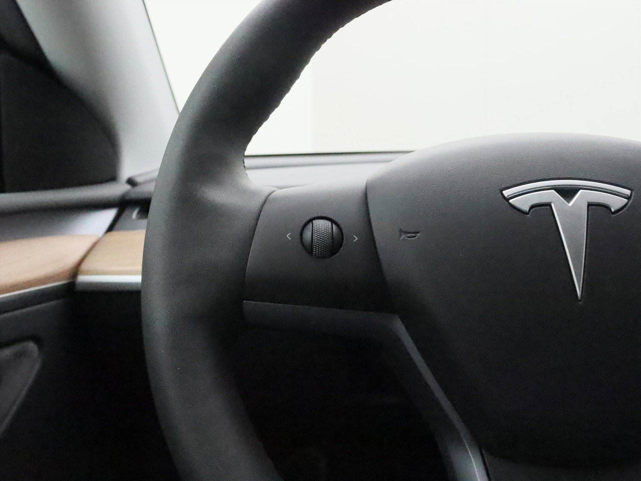Tesla Model Y Long Range AWD 75kWh 351pk 95.1% SoH [ AMD RYZEN+AUTOPILOT+19 INCH+PREMIUM AUDIO ] 23