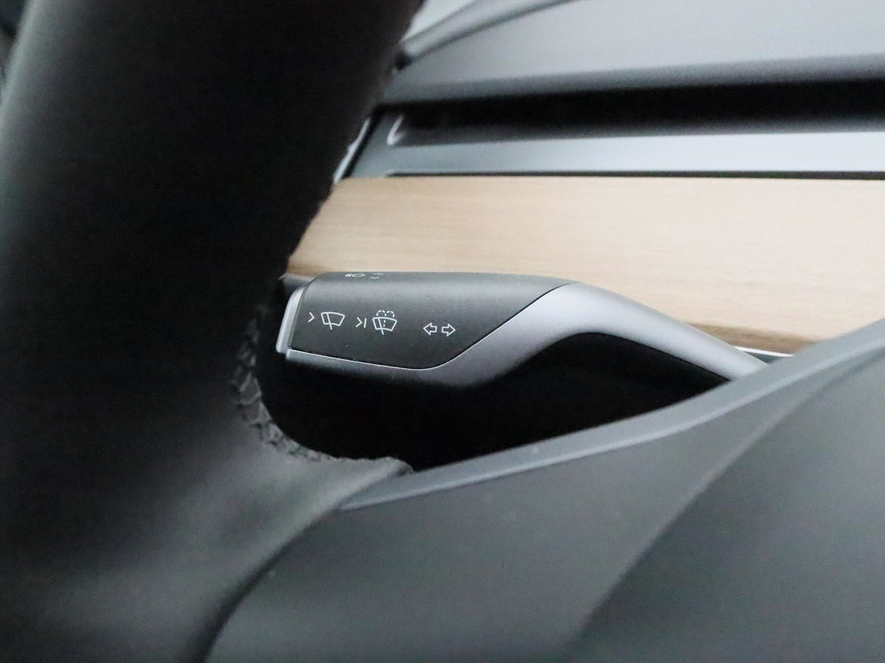 Tesla Model Y Long Range AWD 75kWh 351pk 95.1% SoH [ AMD RYZEN+AUTOPILOT+19 INCH+PREMIUM AUDIO ] 25