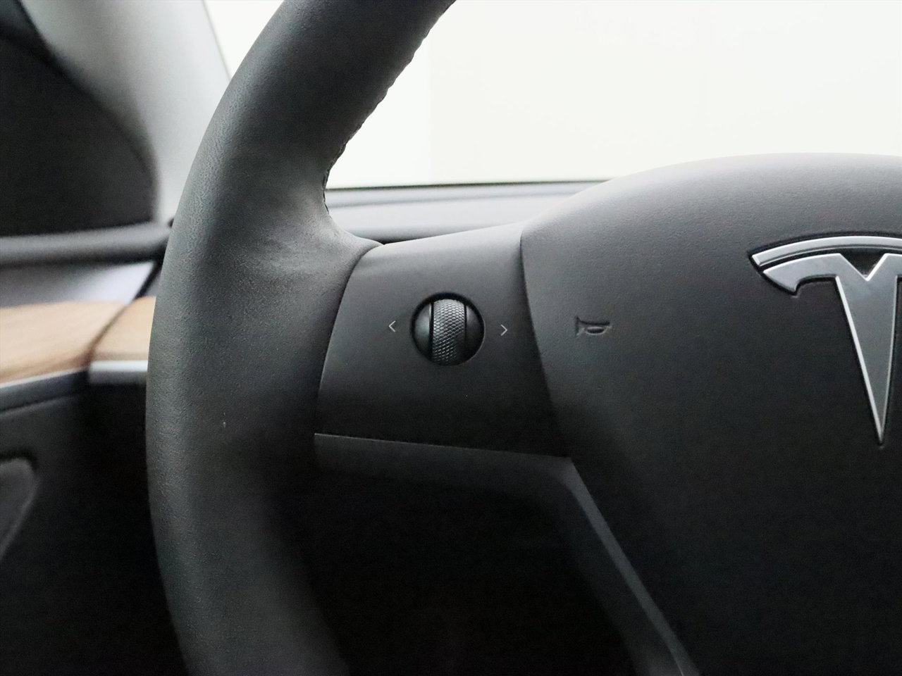 Tesla Model Y Long Range AWD 75kWh 351pk 94.2% SoH [ AMD RYZEN+AUTOPILOT+19 INCH+PREMIUM AUDIO ] 23
