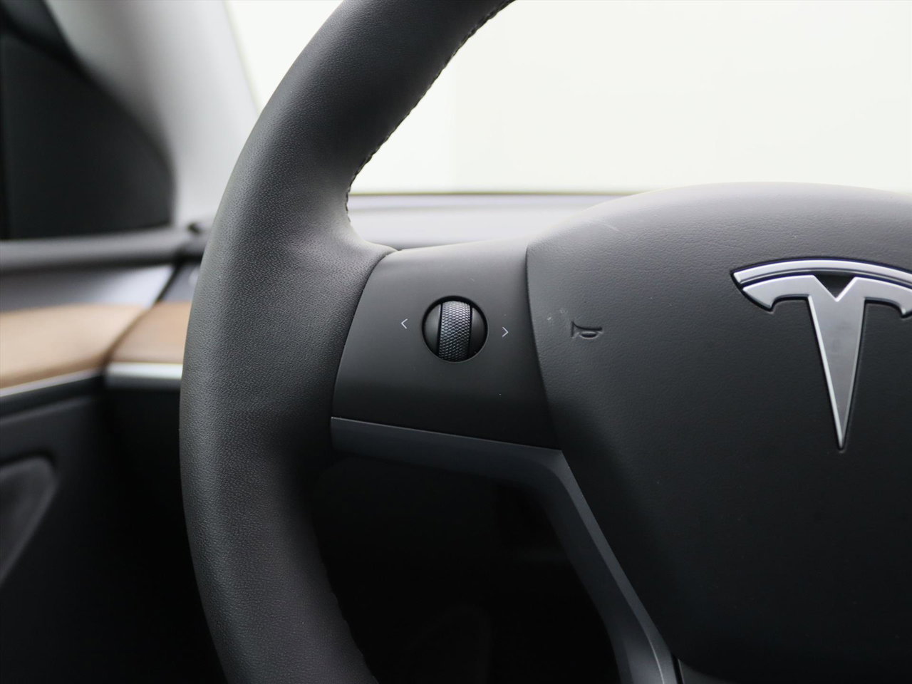 Tesla Model Y Long Range AWD 75kWh 351pk 93.3% SoH [ AMD RYZEN+AUTOPILOT+19 INCH+PREMIUM AUDIO ] 23