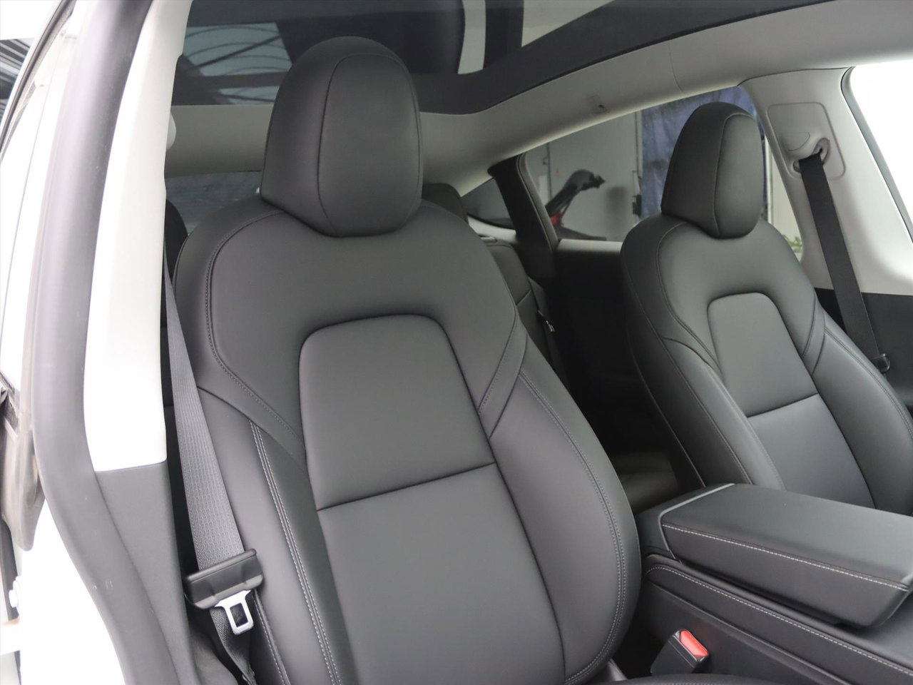 Tesla Model Y Long Range AWD 75kWh 351pk 92% SoH [ TREKHAAK+AMD RYZEN+AUTOPILOT+19 INCH+PREMIUM AUDIO ] 23