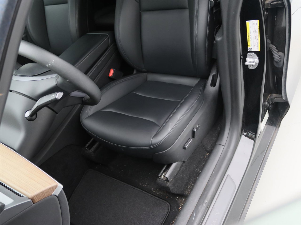 Tesla Model Y Long Range AWD 75kWh 351pk 93.5% SoH [ AMD RYZEN+AUTOPILOT+19 INCH+PREMIUM AUDIO ] 17