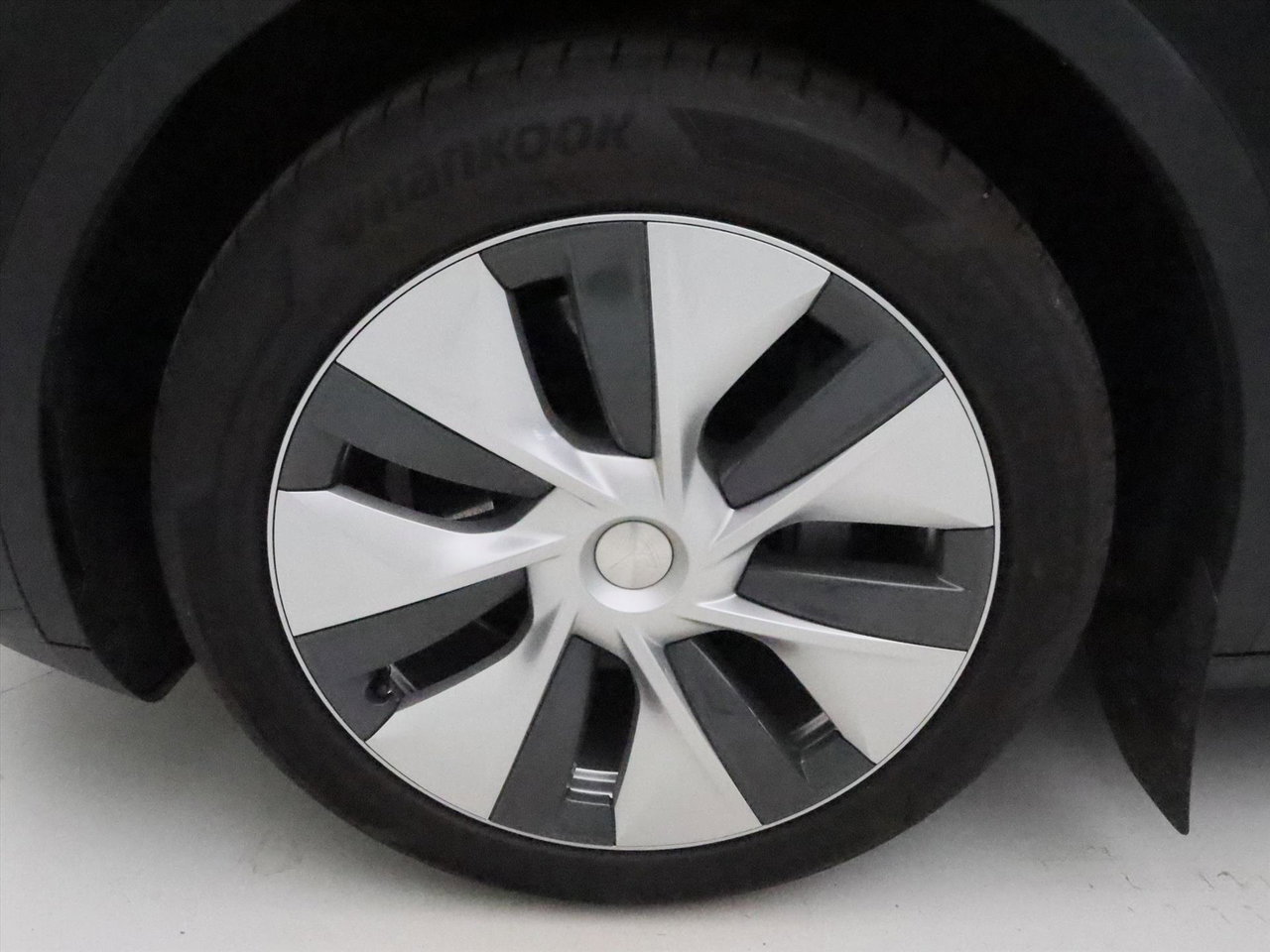Tesla Model Y Standard RWD Plus 299pk 95.1% SoH [ AMD RYZEN+LFP+AUTOPILOT+19 INCH+PREMIUM AUDIO ] 16