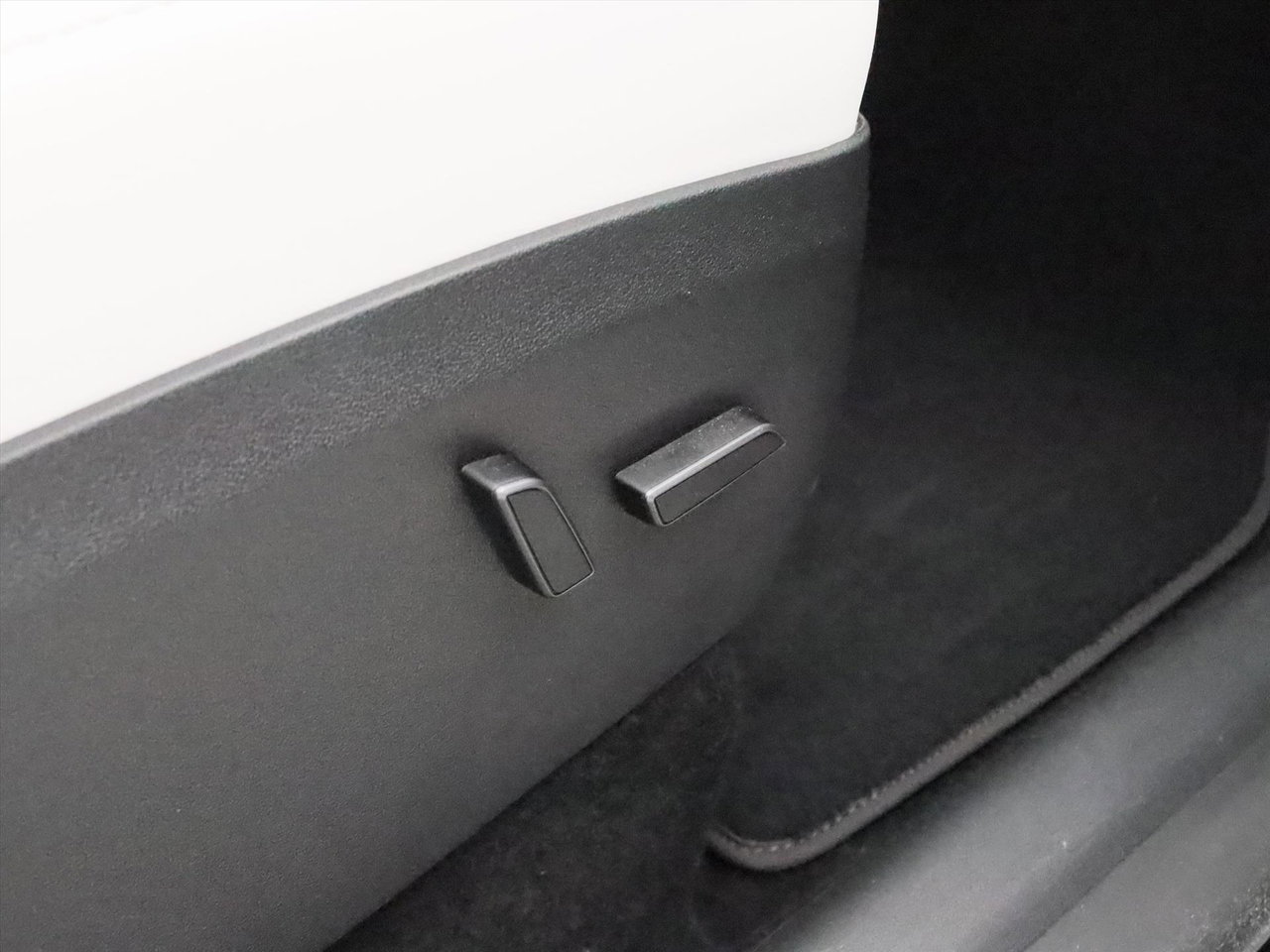 Tesla Model Y Long Range AWD 75kWh 351pk 92.9% SoH [ WIT LEDER+TREKHAAK+AMD RYZEN+AUTOPILOT+19 INCH ] 14