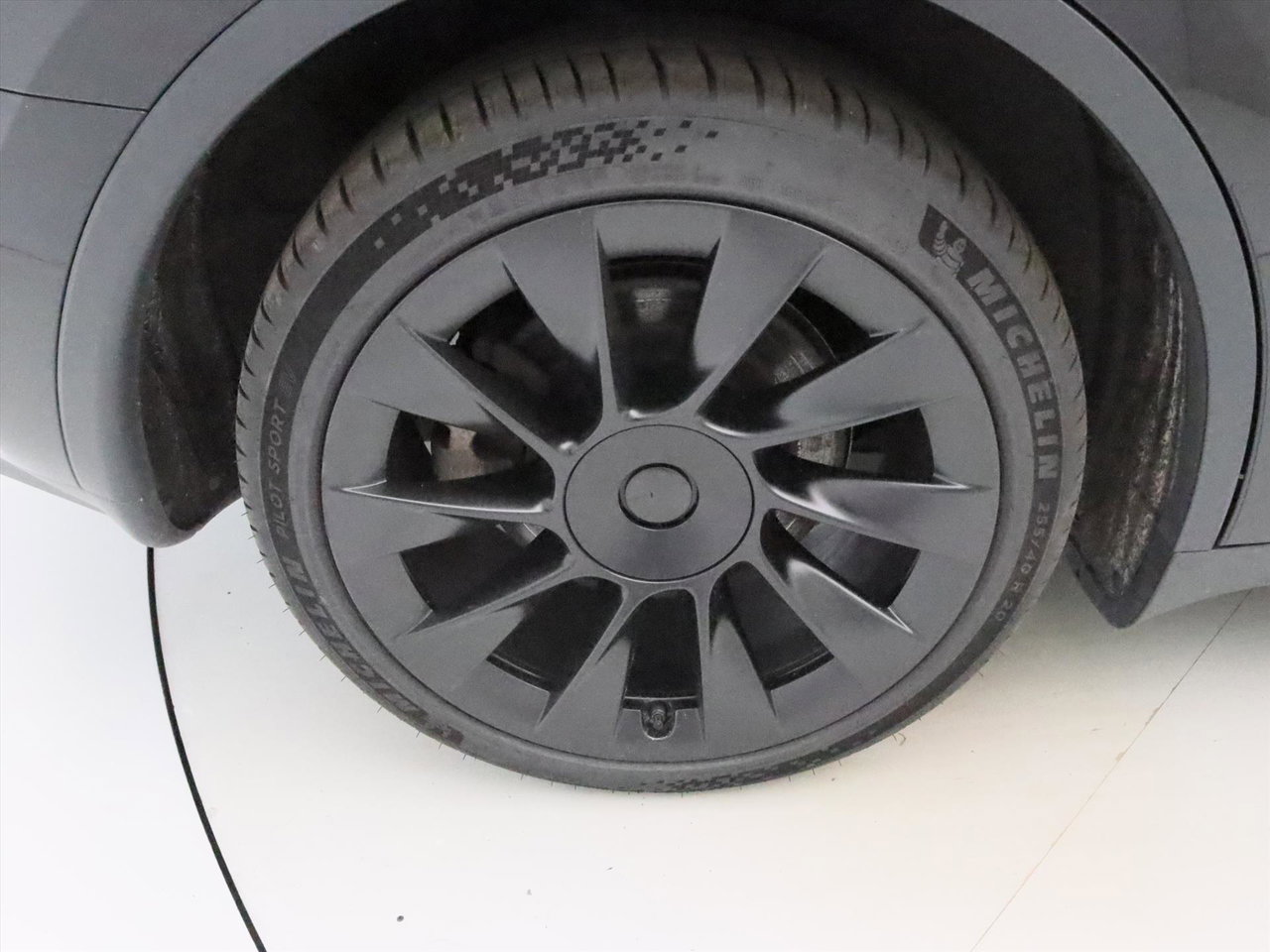 Tesla Model Y Long Range AWD 75kWh 351pk 92.9% SoH [ WIT LEDER+TREKHAAK+AMD RYZEN+AUTOPILOT+19 INCH ] 15