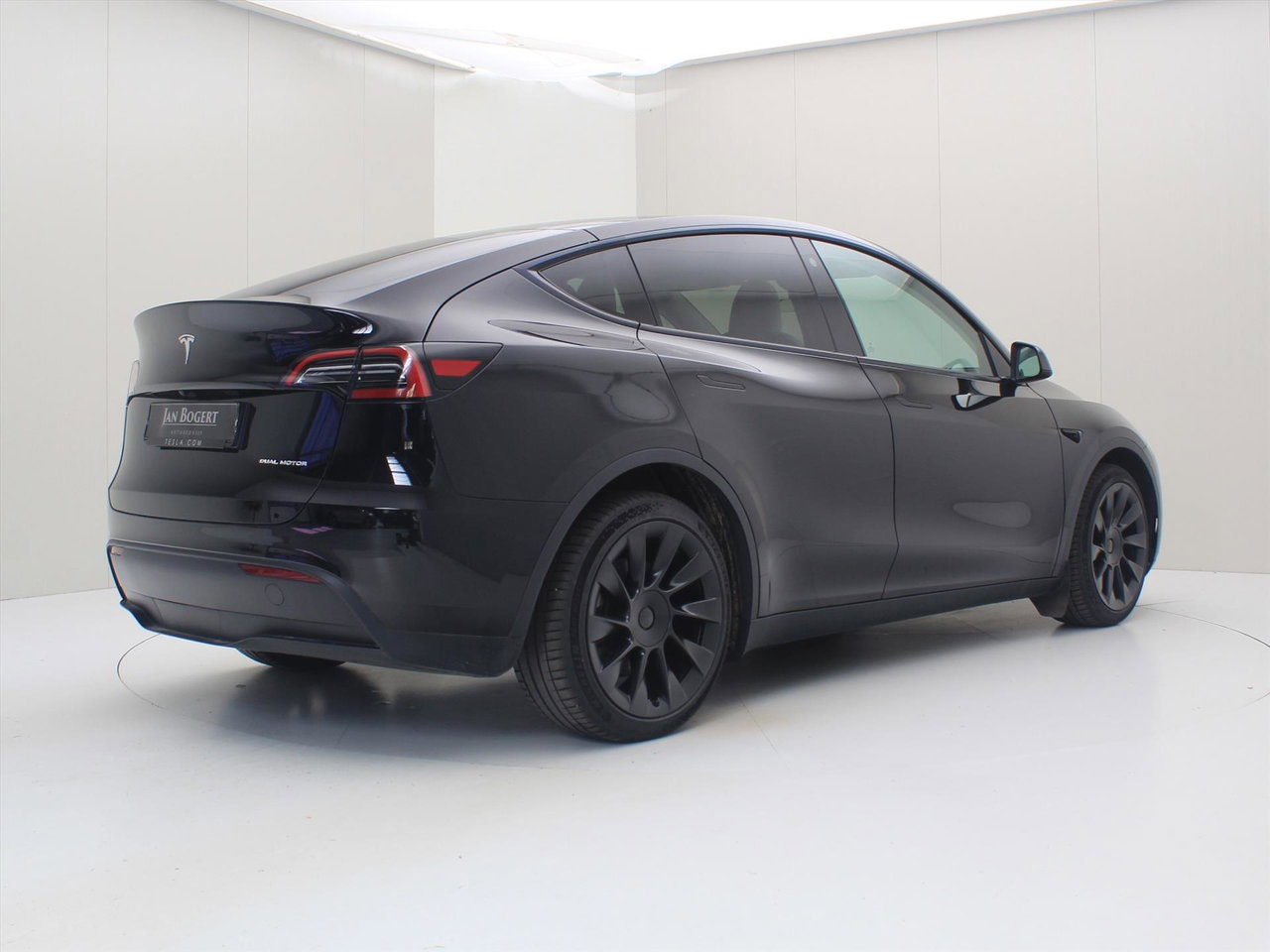 Tesla Model Y Long Range AWD 75kWh 351pk 92.9% SoH [ WIT LEDER+TREKHAAK+AMD RYZEN+AUTOPILOT+19 INCH ] 4
