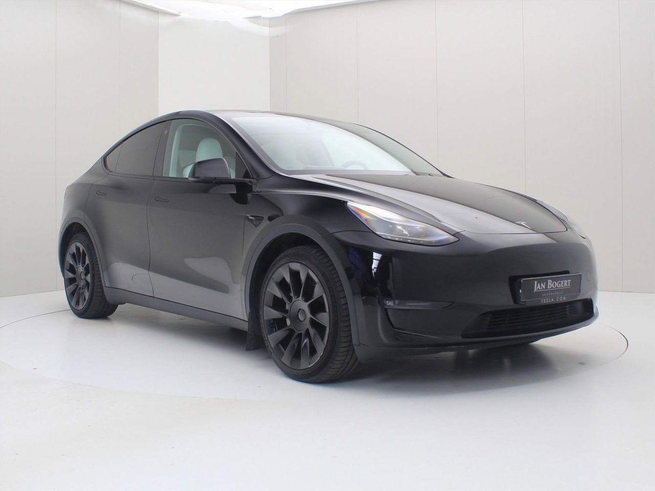 Tesla Model Y Long Range AWD 75kWh 351pk 92.9% SoH [ WIT LEDER+TREKHAAK+AMD RYZEN+AUTOPILOT+19 INCH ] 6