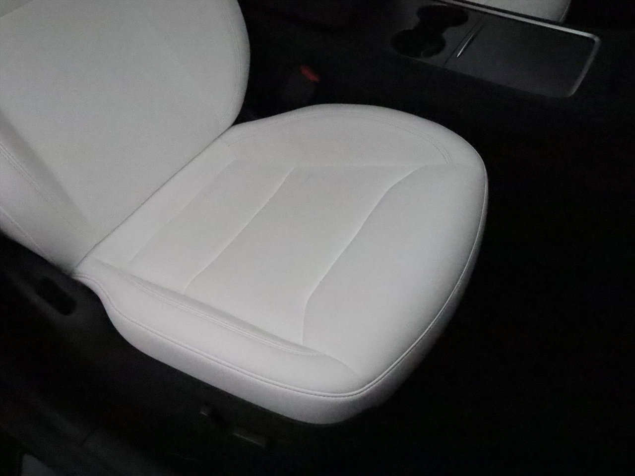 Tesla Model Y Long Range AWD 75kWh 351pk 92.9% SoH [ WIT LEDER+TREKHAAK+AMD RYZEN+AUTOPILOT+19 INCH ] 13