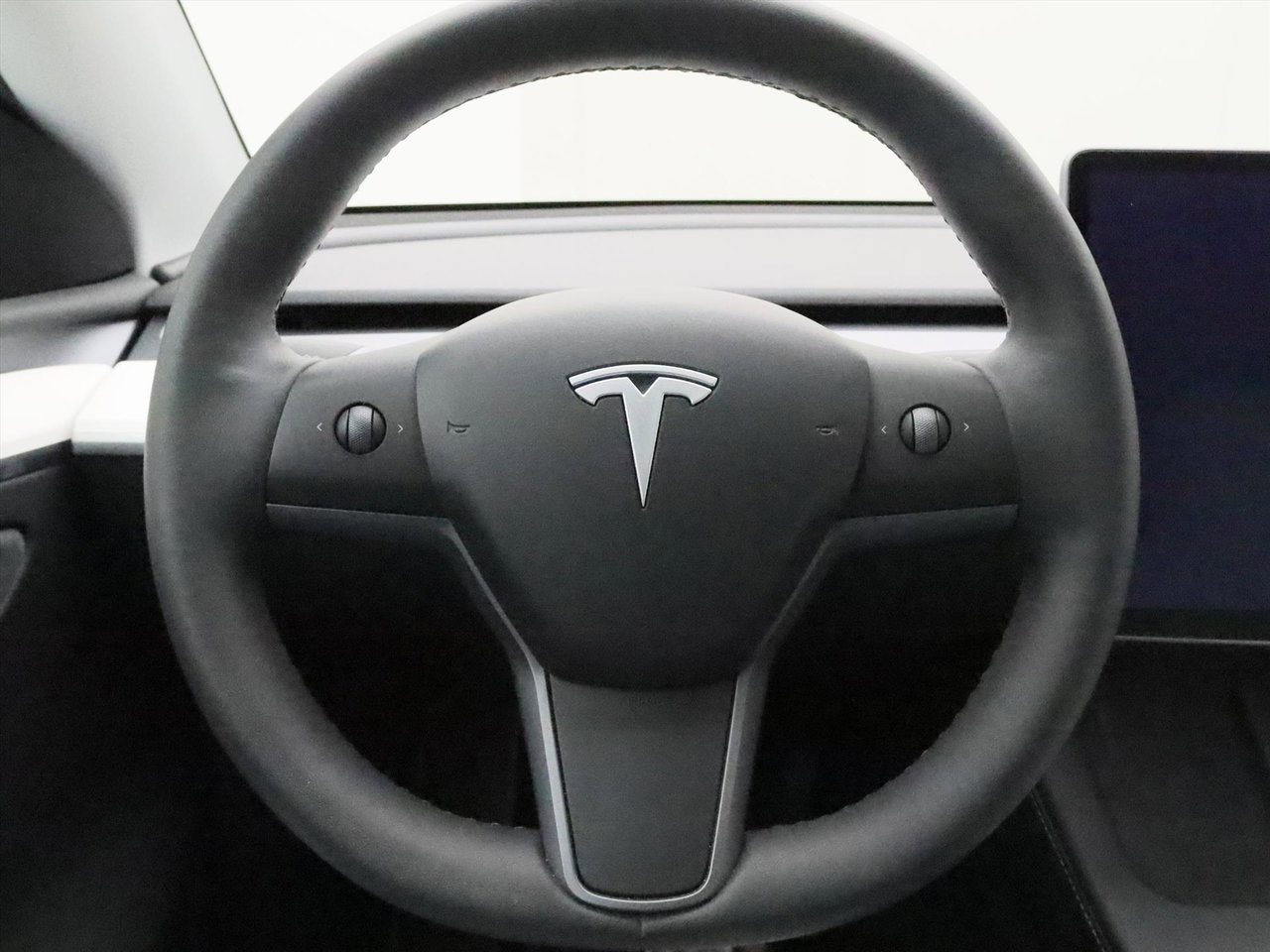 Tesla Model Y Long Range AWD 75kWh 351pk 92.9% SoH [ WIT LEDER+TREKHAAK+AMD RYZEN+AUTOPILOT+19 INCH ] 23