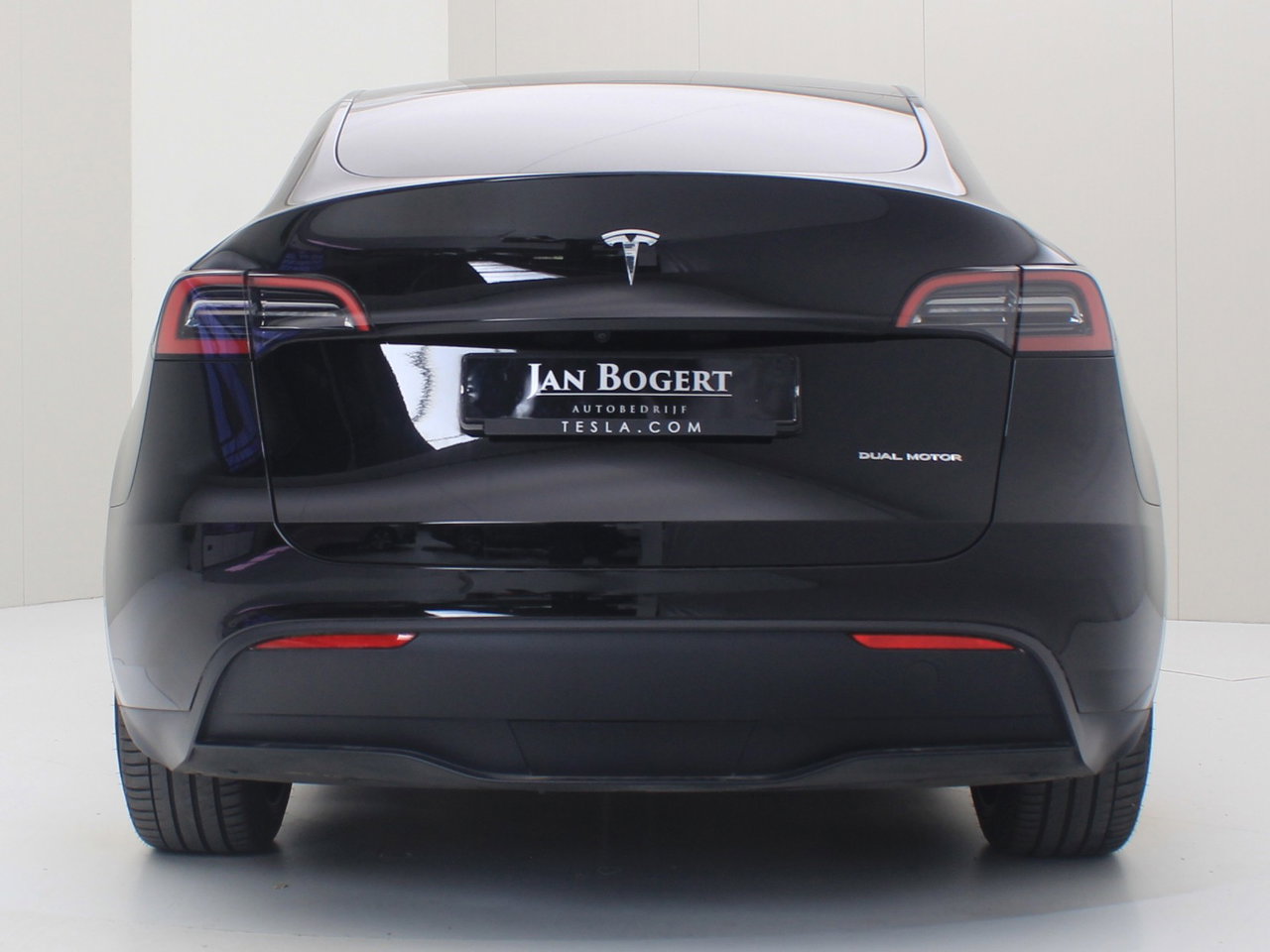 Tesla Model Y Long Range AWD 75kWh 351pk 92.9% SoH [ WIT LEDER+TREKHAAK+AMD RYZEN+AUTOPILOT+19 INCH ] 8