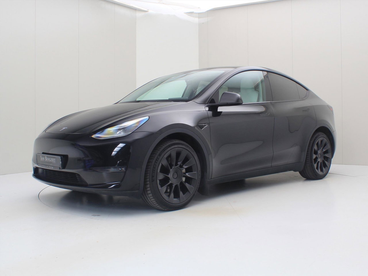 Tesla Model Y Long Range AWD 75kWh 351pk 92.9% SoH [ WIT LEDER+TREKHAAK+AMD RYZEN+AUTOPILOT+19 INCH ] 3