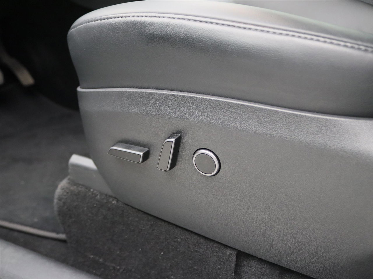 Tesla Model Y Long Range AWD 75kWh 351pk 91.8% SoH [ AMD RYZEN+AUTOPILOT+19 INCH+PREMIUM AUDIO ] 20